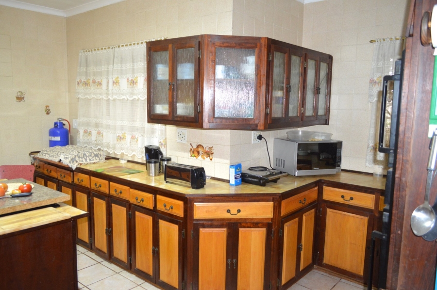 5 Bedroom Property for Sale in Stilfontein Ext 4 North West